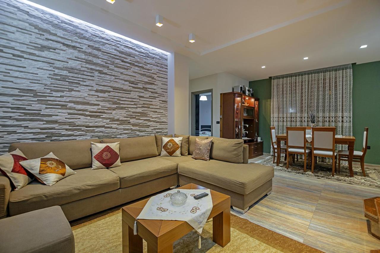 Apartamento Dhimitri Korce